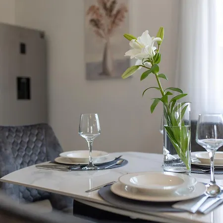 Adria * تروغير